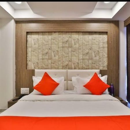 Hotel Pathik Villa Ahmedabad Luaran gambar